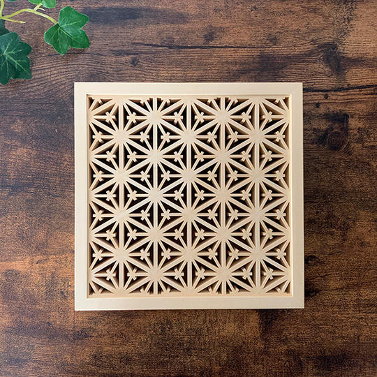 「和」にこだわらずに使ってほしい。【ウォールデコ -ツノ麻の葉-】