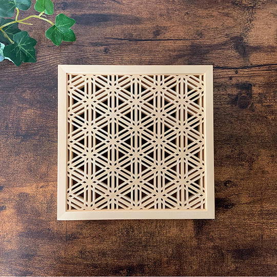 「和」にこだわらずに使ってほしい。【ウォールデコ -胡麻柄-】