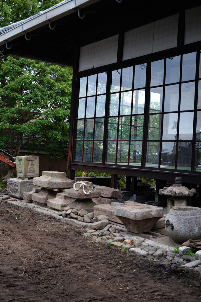 庭の下地づくりを実施しました