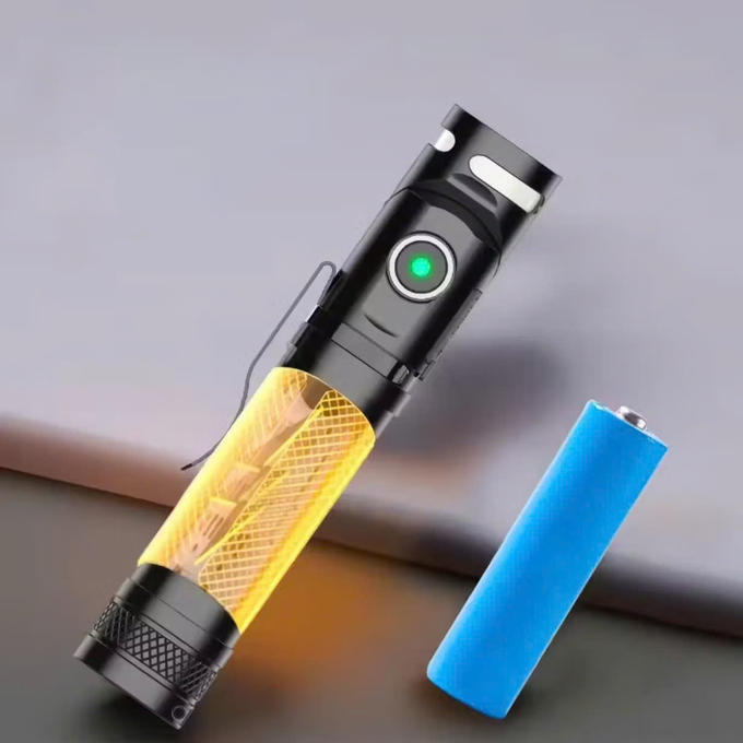 高機能で頼れるLED懐中電灯Flashlight