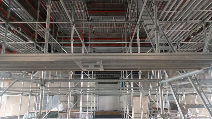 礼拝堂の改修すすんでいます。