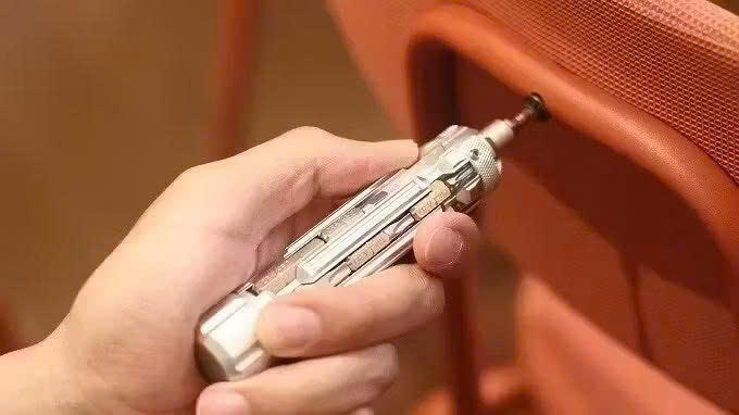仕事の効率を劇的に向上させる新しい工具セット
