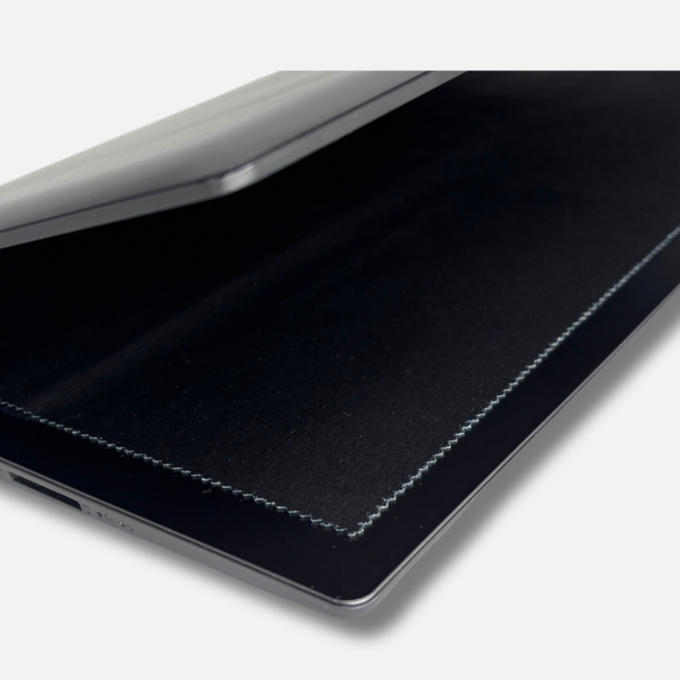 【そのキーボード跡、放置していませんか？】大画面ノートPCを守る“0.72mm”の新習慣